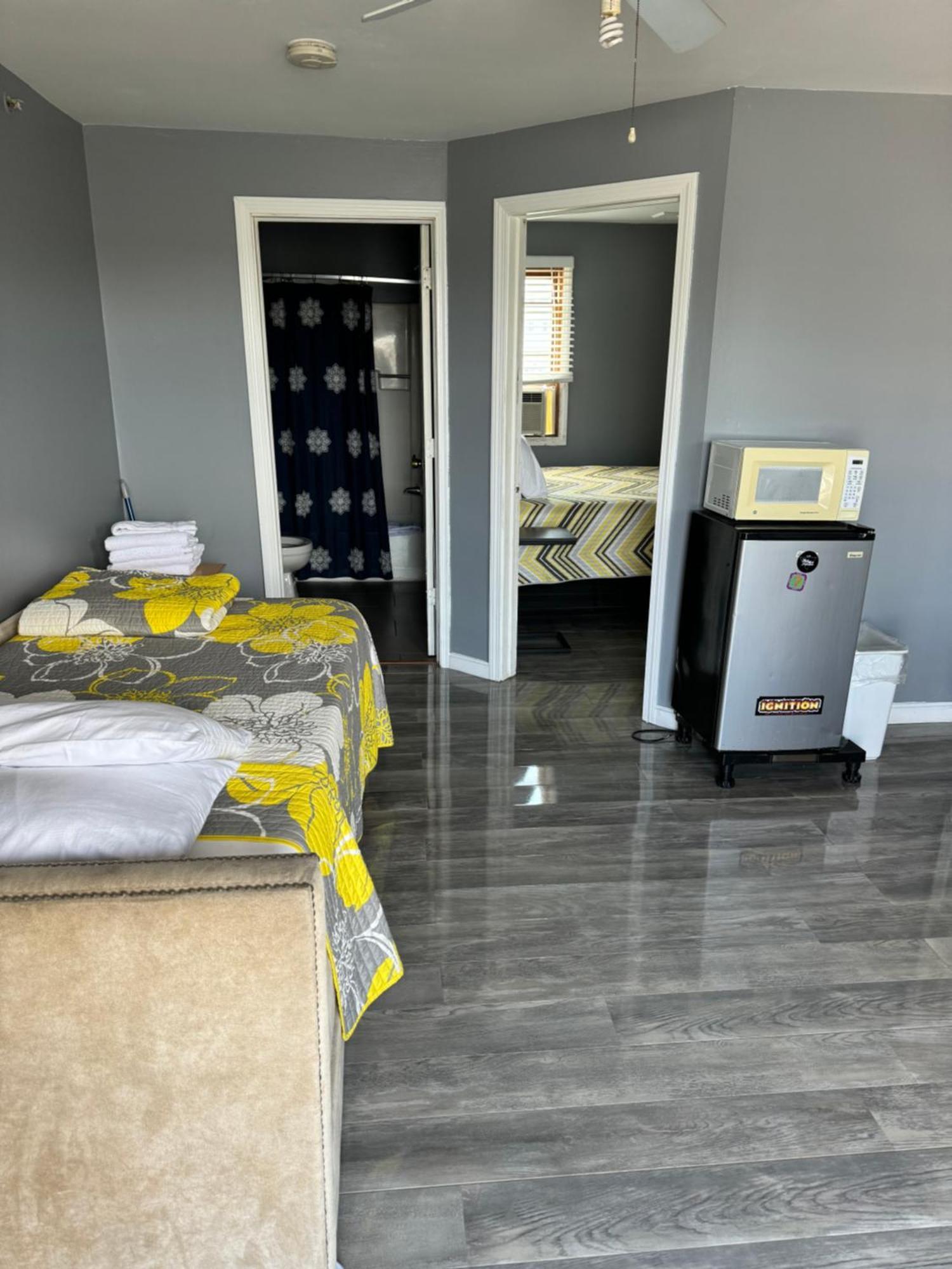 12 Ashworth Ave Suites Hampton Buitenkant foto